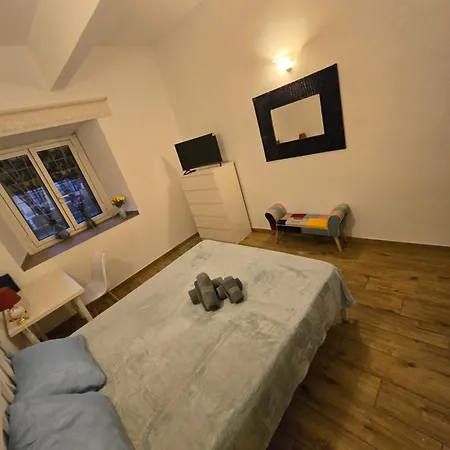 House شقة روما